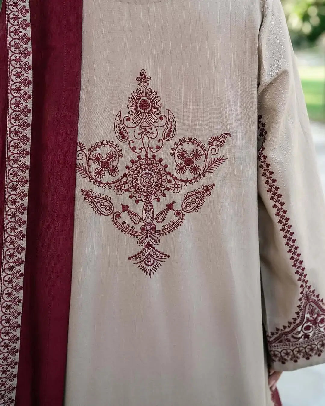 3 Piece Unstitched Heavy Embroidered Lawn Suit (Embroidered Lawn Dupatta)