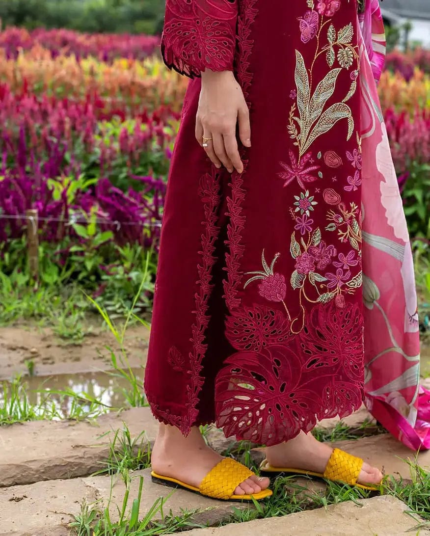 3 Piece Unstitched Heavy Embroidered Chickan Kari Lawn Suit (Printed Fine Silk Dupatta)