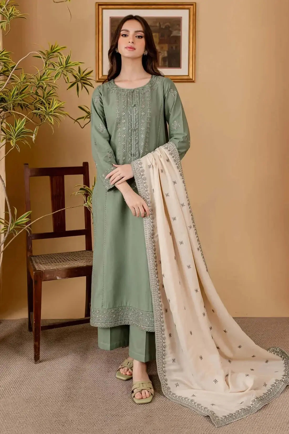 3 Piece Unstitched Heavy Embroidered Lawn Suit (Embroidered Lawn Dupatta)