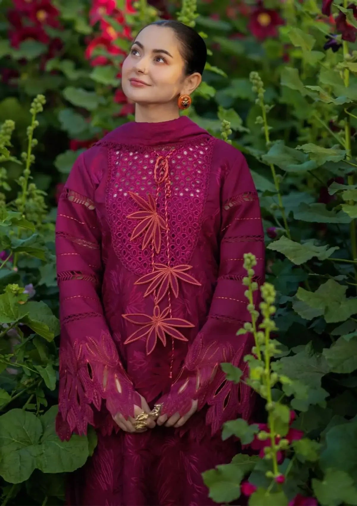 3 Piece Unstitched Heavy Embroidered Chickan Kari Lawn Suit (Four-sided Embroidered Lawn Dupatta)