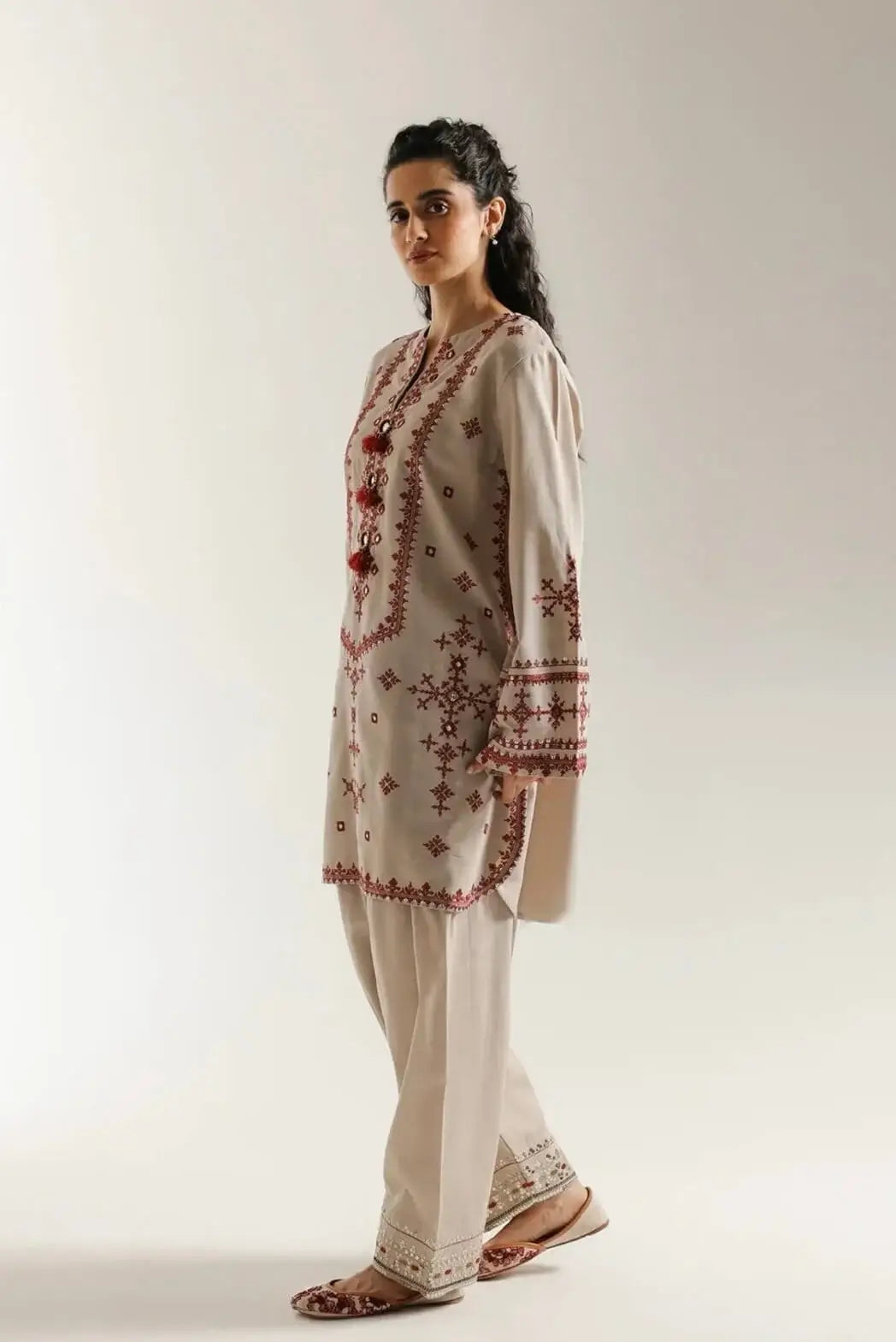 2 Piece Unstitched Heavy Embroidered Lawn Suit