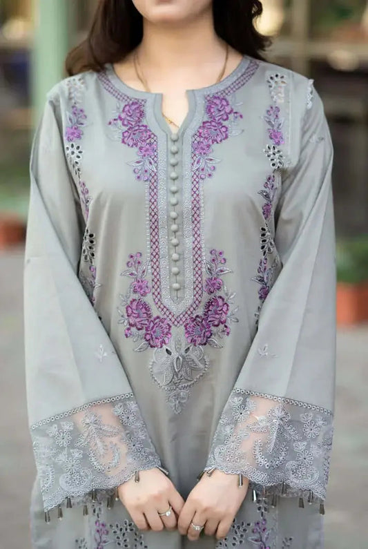 3 Piece Unstitched Heavy Embroidered Lawn Suit (Four-sided Embroidered Chiffon Dupatta)
